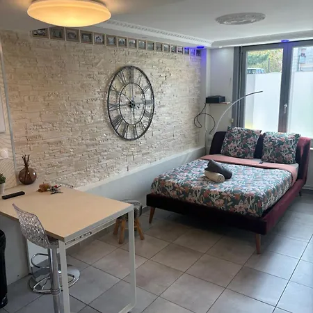 Apartment Just Cozy *