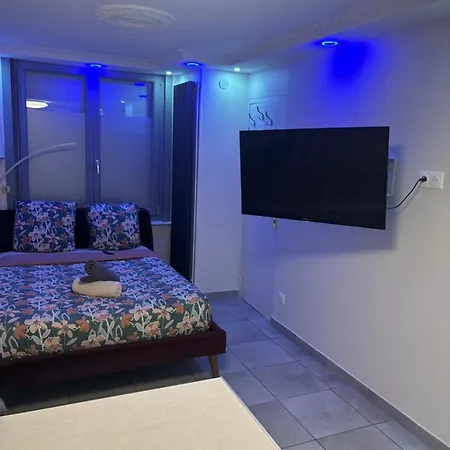 Apartment Just Cozy